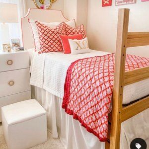 NOT SELLING (LOOKING TO BUY)